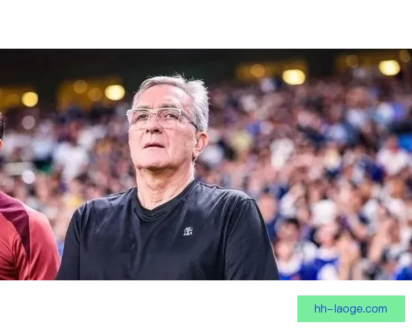 中国男足主帅伊万科维奇面临巨大压力亟需调整战术和状态 中国男足主帅伊万科维奇面临巨大压力亟需调整战术和状态